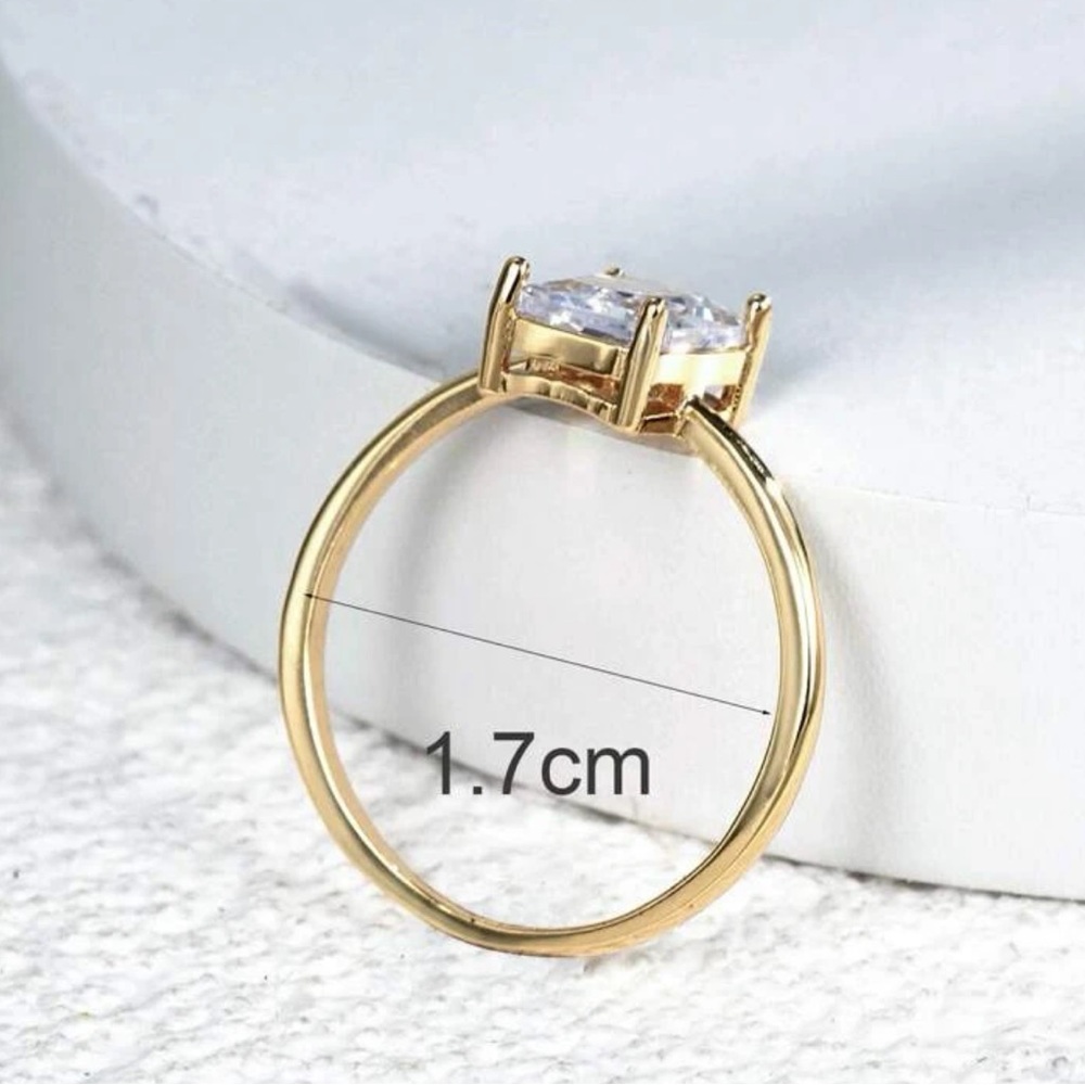 Beautiful ring - Picture 4 of 4